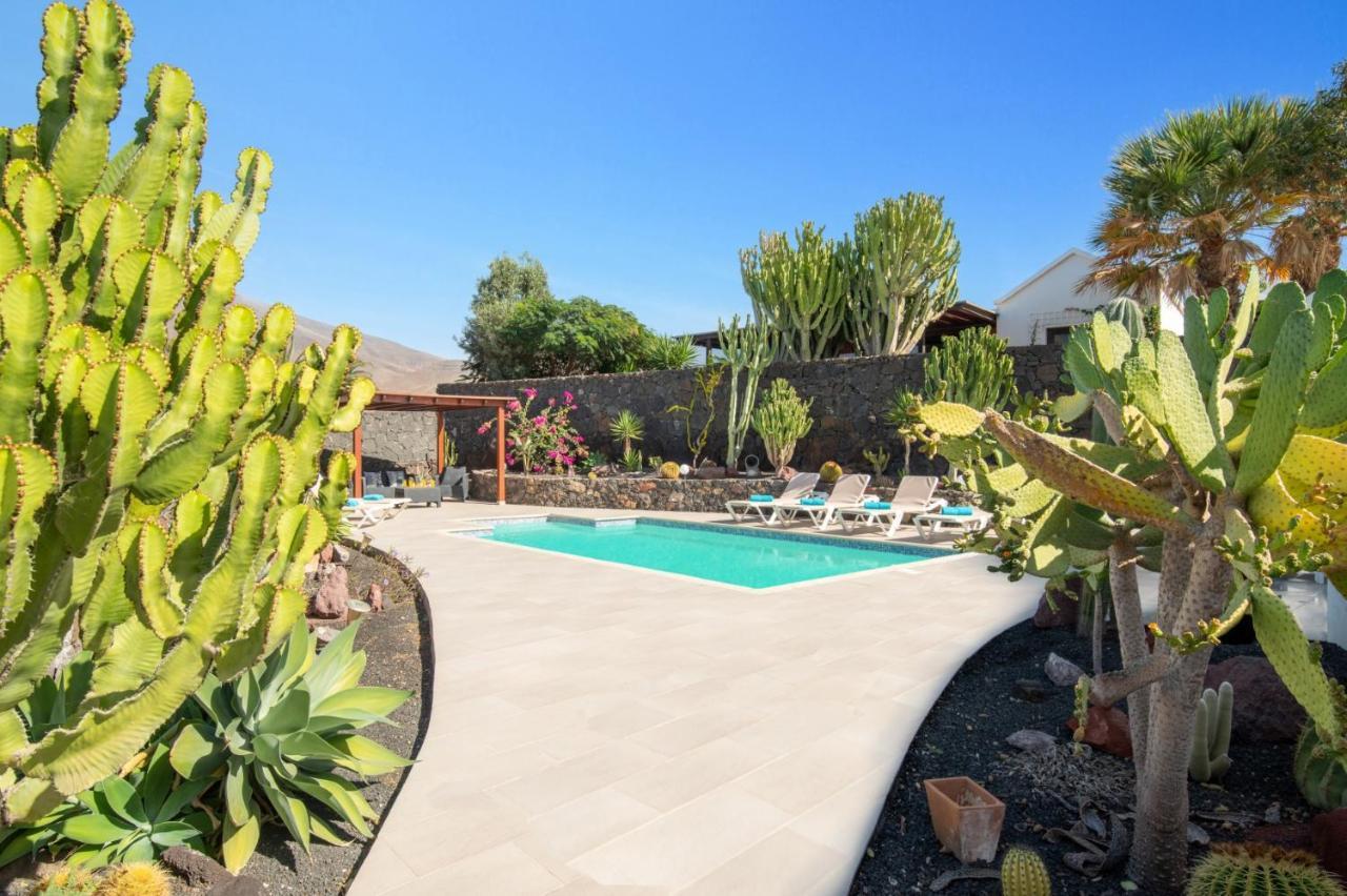 Villa Sarita Sol By Villa Plus Playa Blanca  Exterior photo